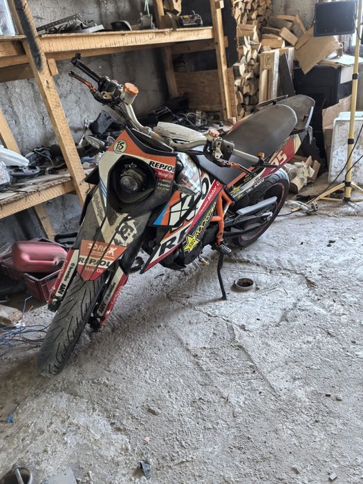 Motocicleta supermoto KTM 690 smr