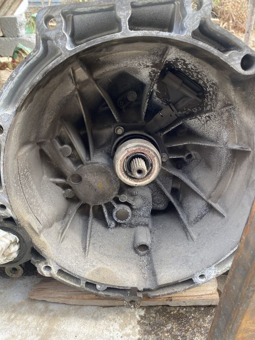 3M5R7002ND КПП механическая  Ford Focus