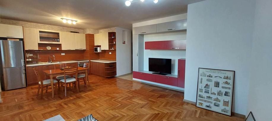 Дава се под наем Тристаен апартамент в София, Манастирски ливади - 110 кв.м за 800 € - Снимка #1