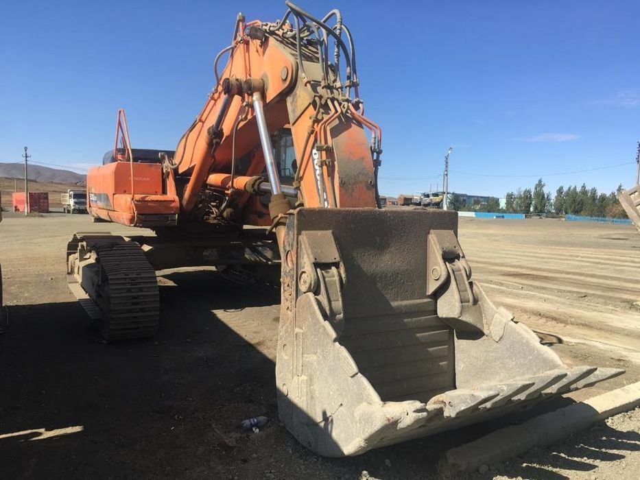 Экскаватор гусеничный