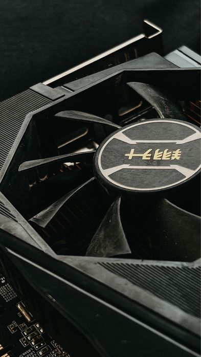 Видеокарта GTX 950