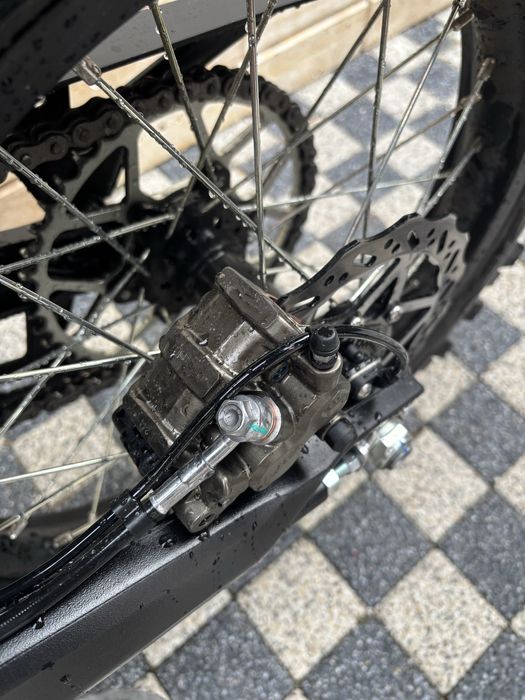 Surron ultra bee 2025                 https://vm.tiktok.com/ZNRkWp4hk/