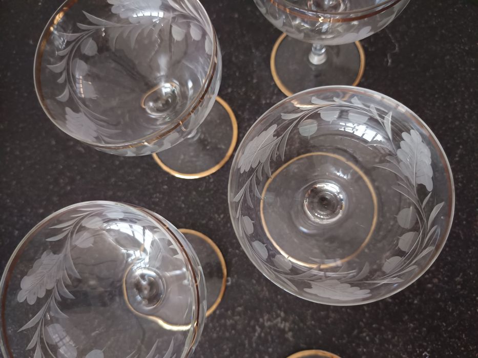 Изящни гравирани кристални чаши за шампанско & сет за вино