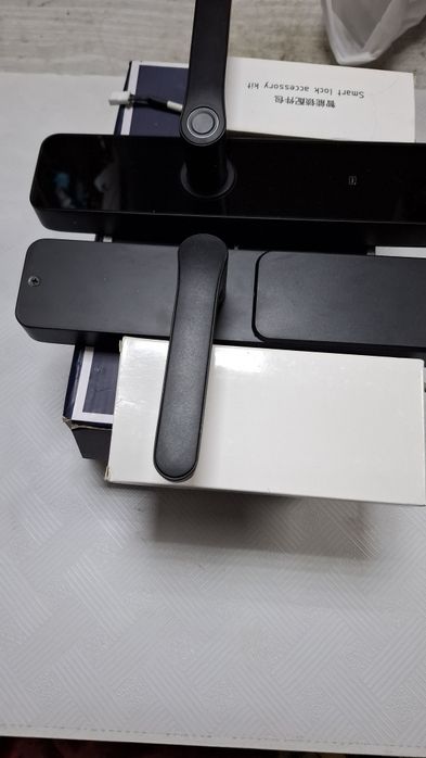 Умный замок (в комплекте)