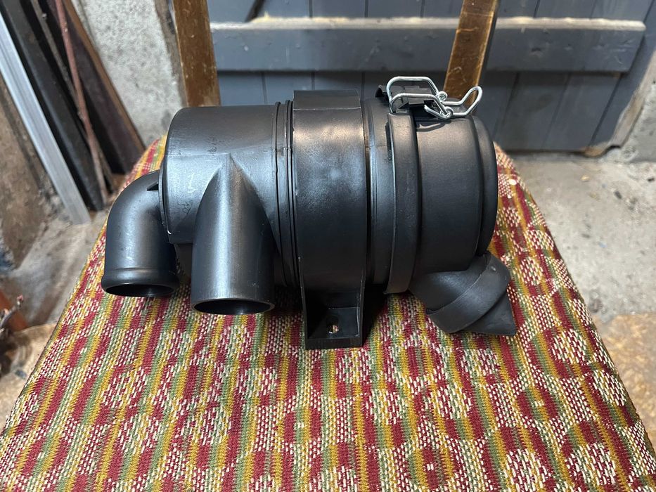 Въздушен филтър кутия - Perkins , John Deere , Yanmar , Kubota , JCB.