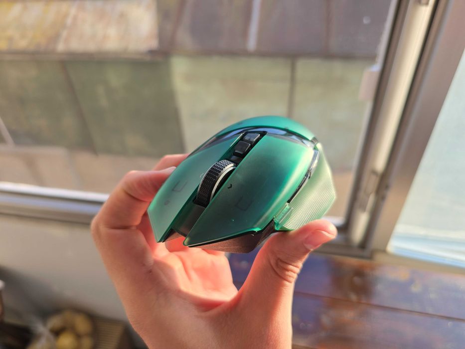 Razer Basilisk V3 Pro Phantom Green Edition Shell Swap