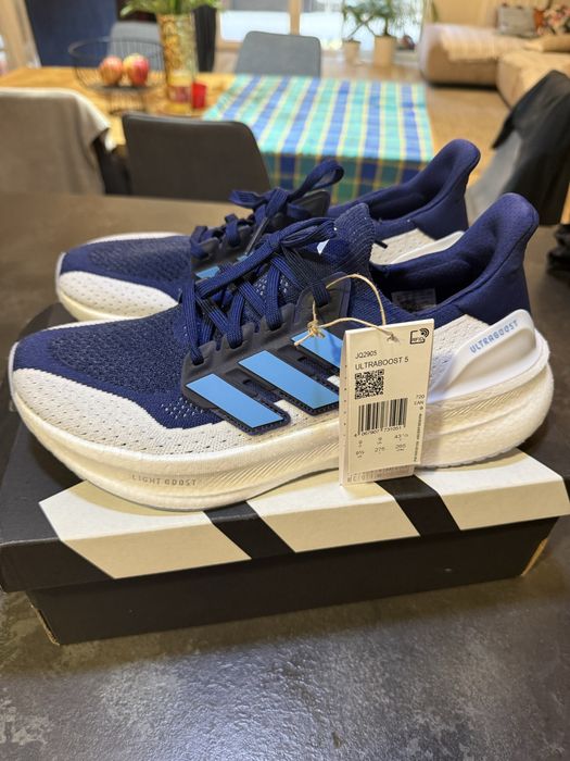 Adidas Ultraboost 5