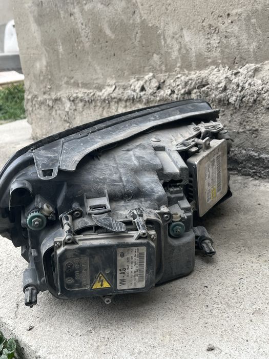 Фара для автомобилья TUAREG