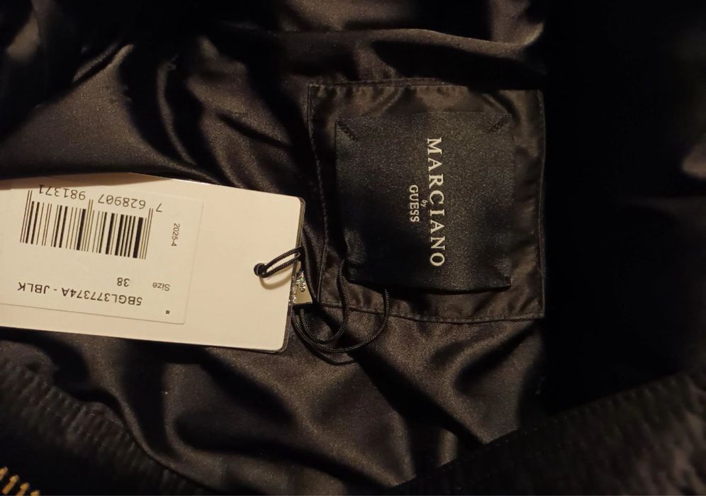 Ново оригинално яке Guess XS