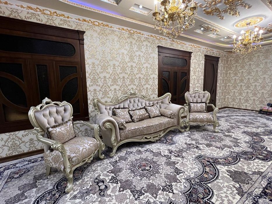 Мягкий мебель идеального качества, ещё новое