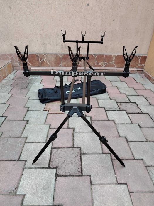 Rod pod PROFL BLACK pentru 3 lansete cu 4 picioare ( Duo Pod ) FL157