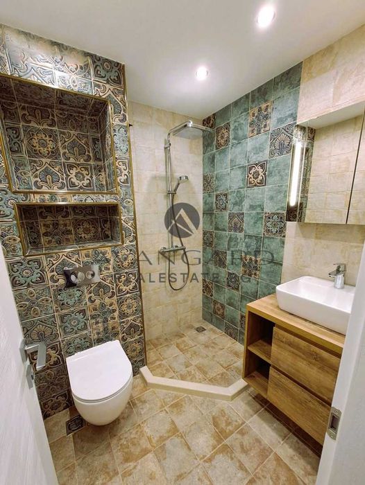 Продава се Тристаен апартамент в Пловдив, Център - 160 кв.м за 1675 €/кв.м - Снимка #4