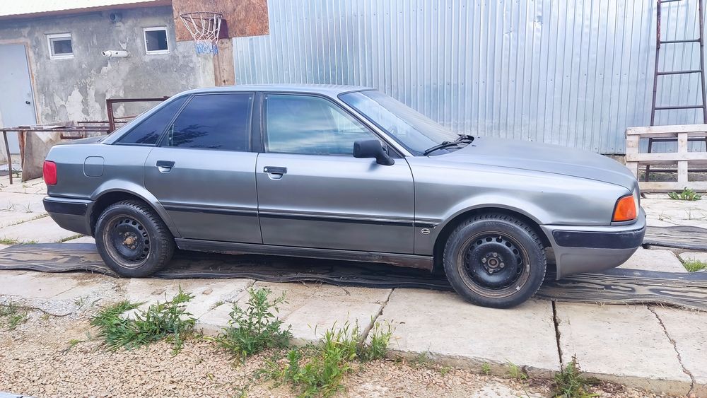 Продам Ауди 80. КПП автомат.