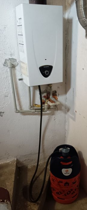 Проточен газов бойлер.