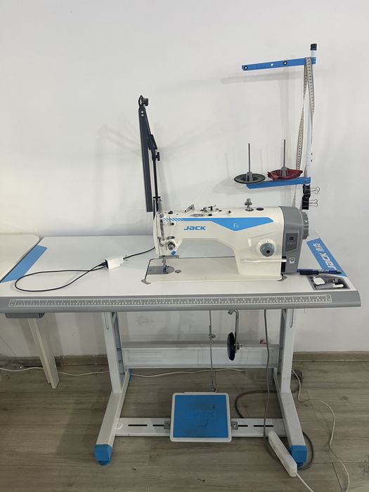 Швейная машина Jack 5