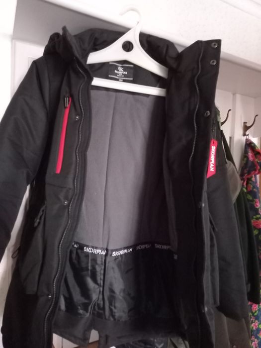 Продам куртки подростковые.