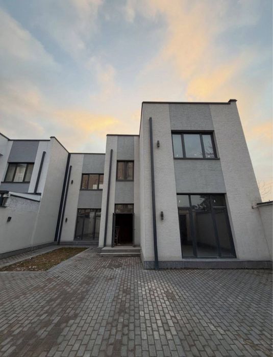 Продается   Коттедж Алфраганус 5 спальных