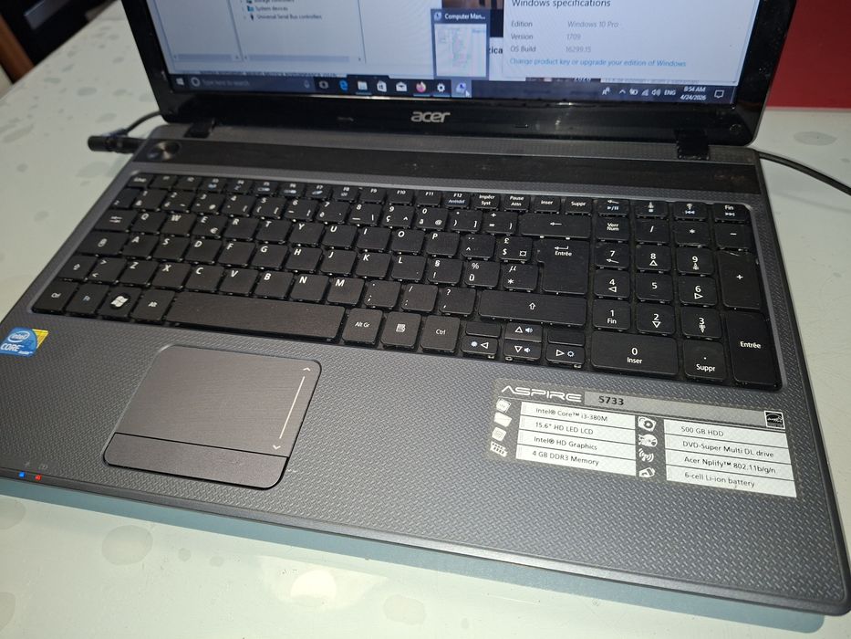 Acer Aspire 5733, Intel i3, 500 gb, Windows 10+ Office, 6 gb ram