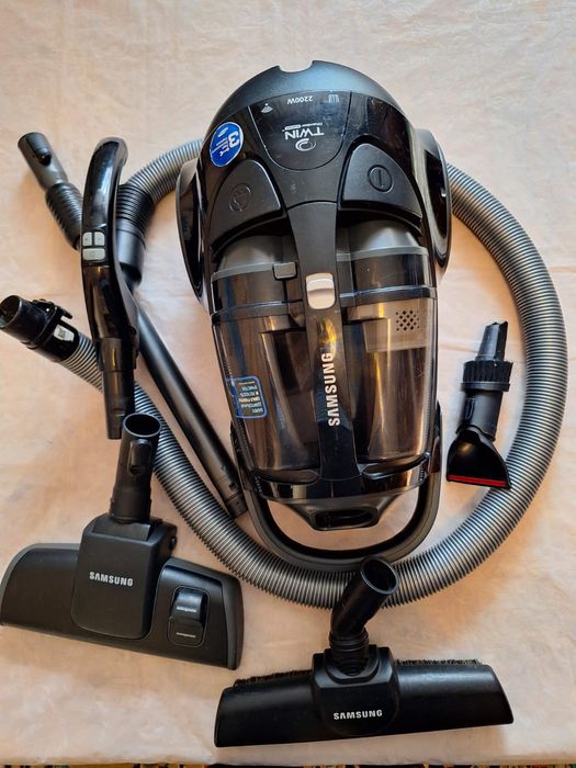 Пылесос Самсунг 2200w.