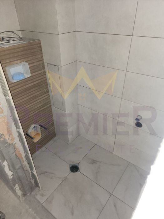 Продава се Тристаен апартамент в Варна, Левски - 108 кв.м за 2436 €/кв.м - Снимка #7