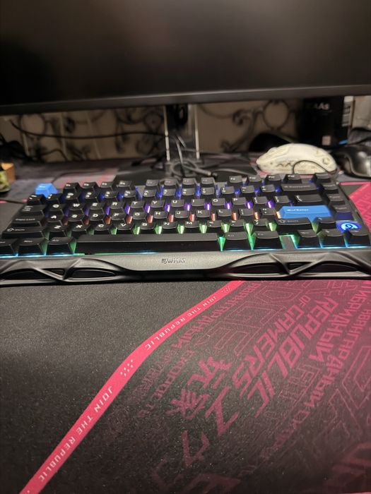 GravaStar Механическая клавиатура в харошем состояние !