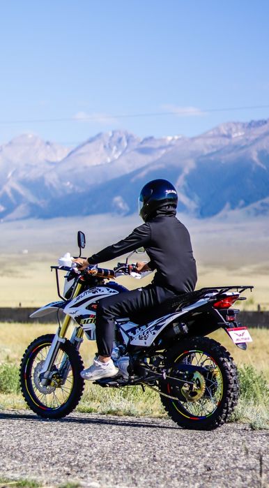 Мотоцикл эндуро желмая