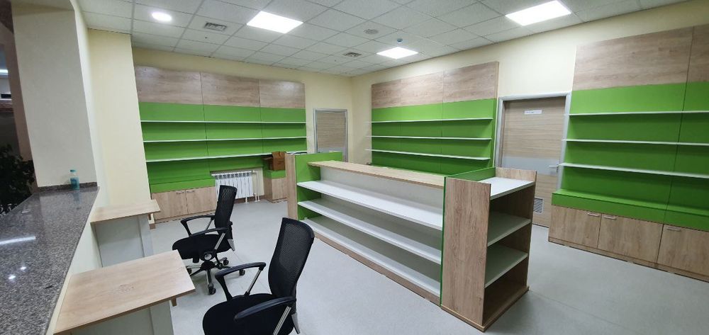 Полки ветрины для магазинов и для других торговых помещений