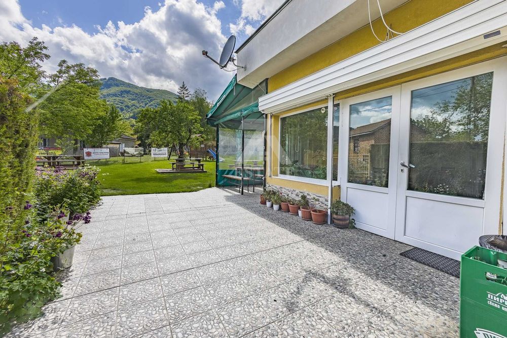 Продава се Къща в с. Заселе, Област София-област - 300 кв.м за 1834 €/кв.м - Снимка #13