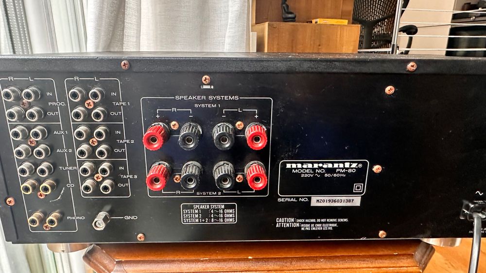 Продавам усилвател Marantz PM-80