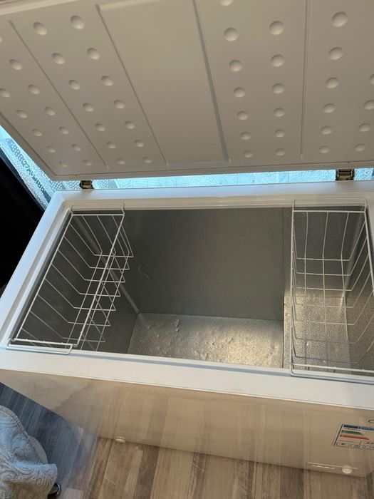 Морозильник Midea