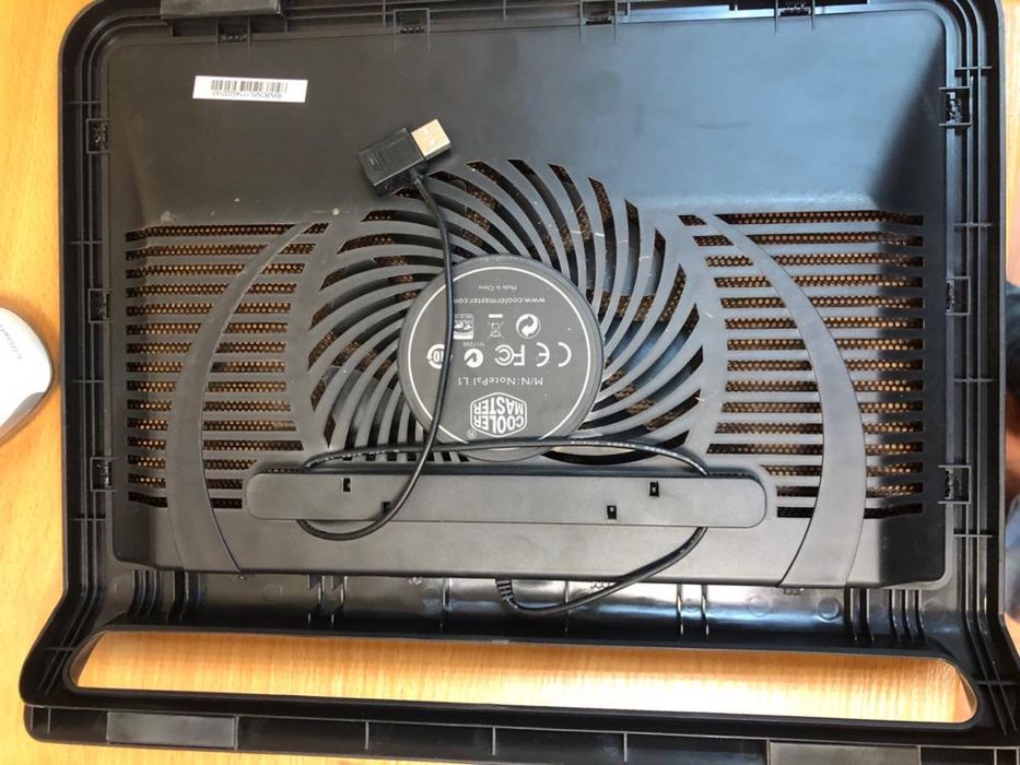 Продам охладитель для ноутбука