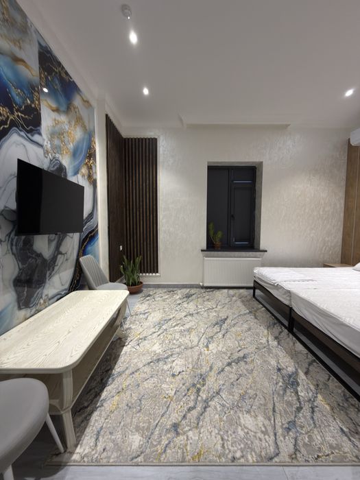 Продажа новой гостиницы у дороги 6 соток 2225м2 ориентир Хайт-Таун