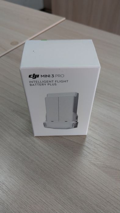 Дрон DJI Mini 4 Pro Fly More Combo Plus (DJI RC 2) белый