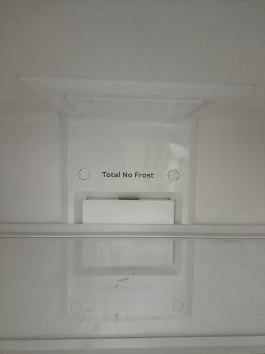 Продам холодильник Indesit