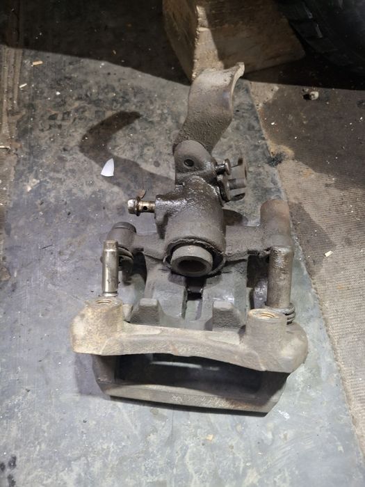 Задний супорта мазда кронос