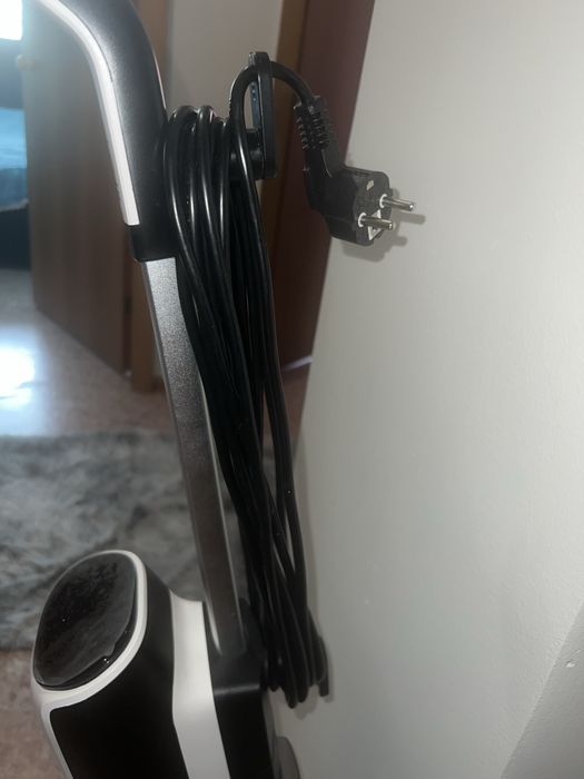 Моющий пылесос с пароочистительем