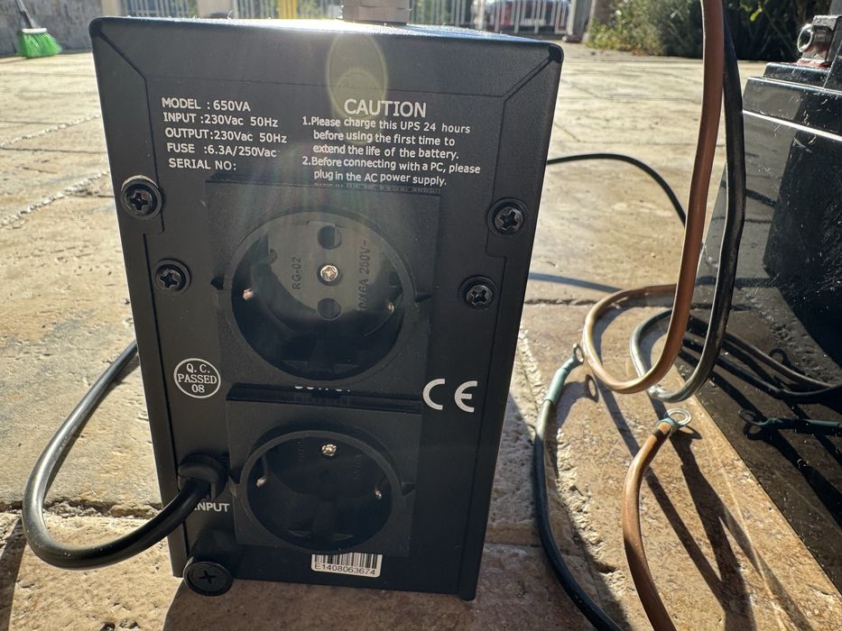 UPS router/sistem video/computer 650 VA + baterie 40Ah etc