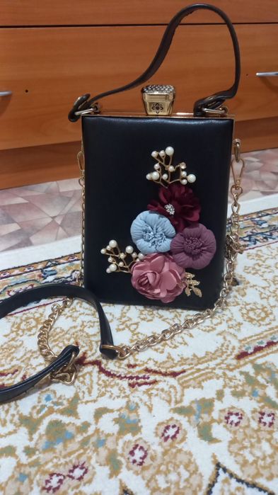 Нарядная сумочка для торжества