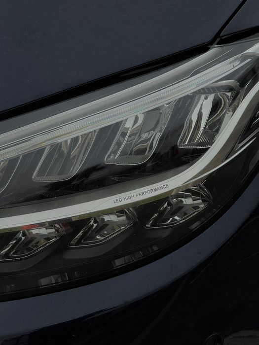 Mercedes-Benz C-Class 2019 schimb cu imobiliare ofer diferenta