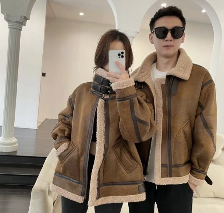 Продам легкую дубленку