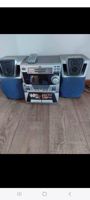 Boxe Studio și conbina audio JVC