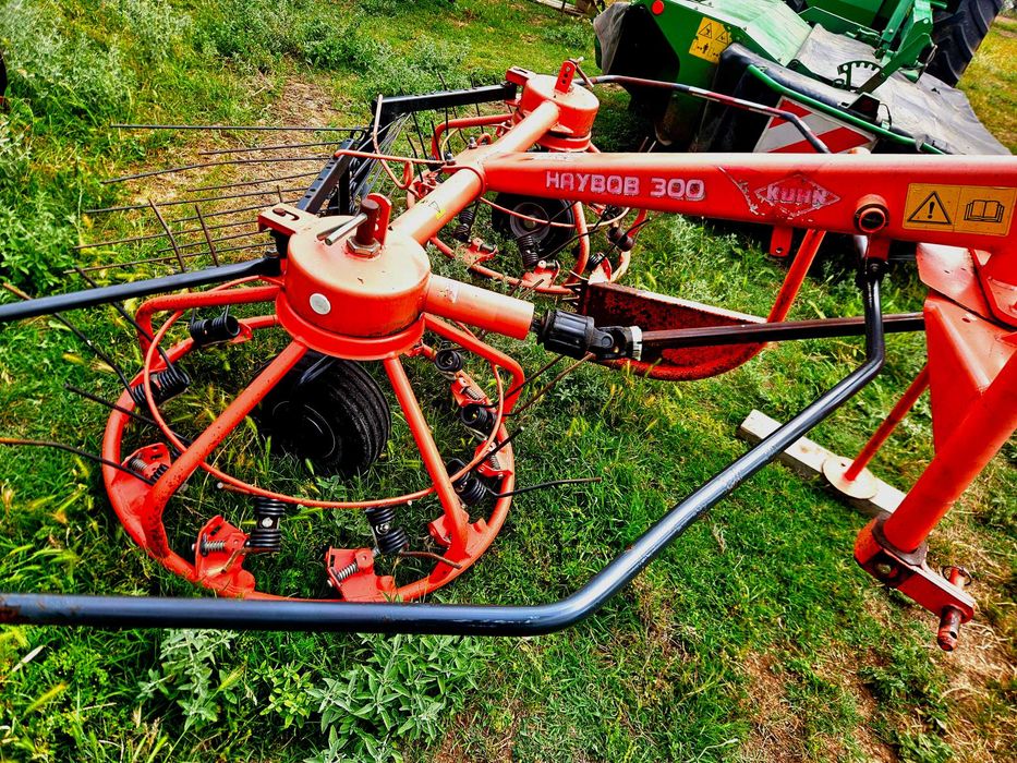 Kuhn сеносъбирач (БАРТЕР)