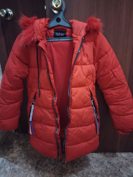 Продам женскую куртку