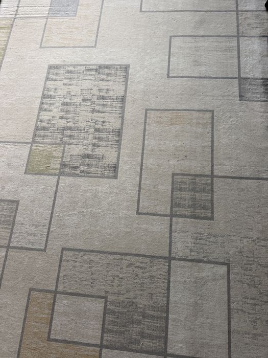 Продам ковёр 2*4 метра