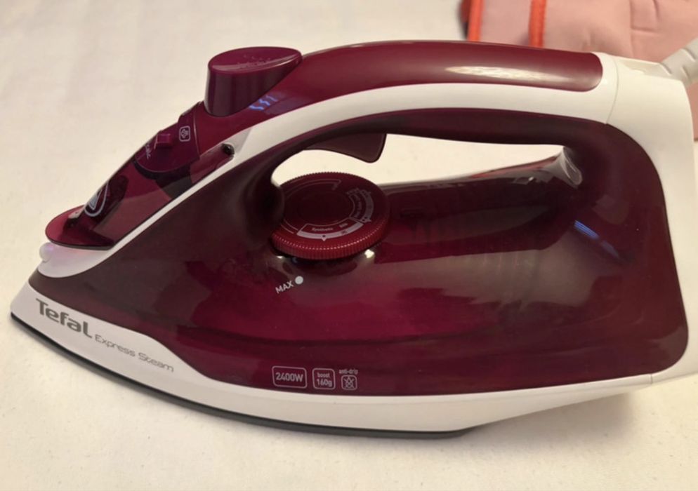 Fier de calcat Tefal