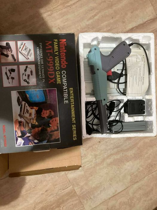 Ретро конзола Nintendo MT-999 DX – перфектно състояние