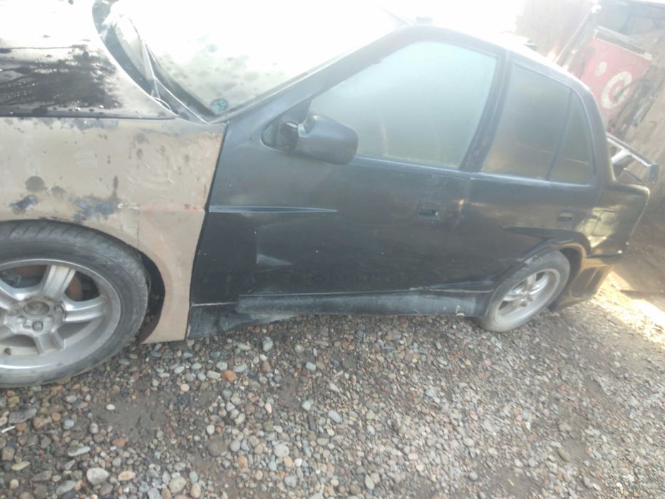 Продам авто Suzuki Swift 1993