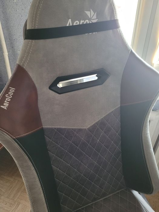Продам игровое кресло Aero Cool