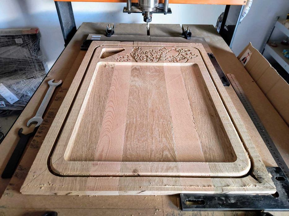Продавам CNC Фреза с водно охлаждане 600х900 мм работен ход