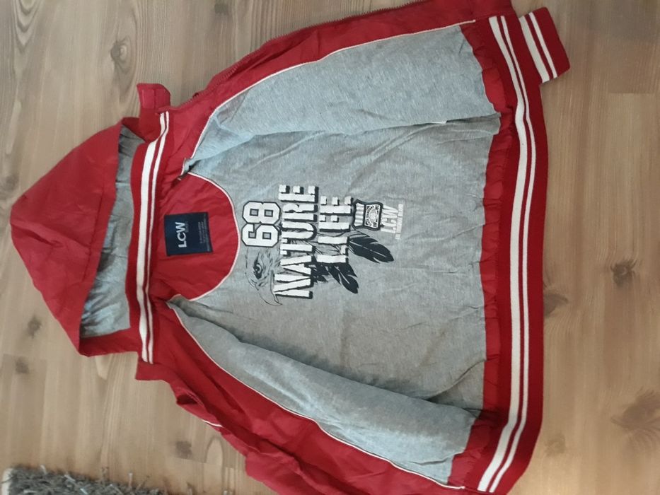 Спортно яке ХS ,есенно яке и полар 10лв